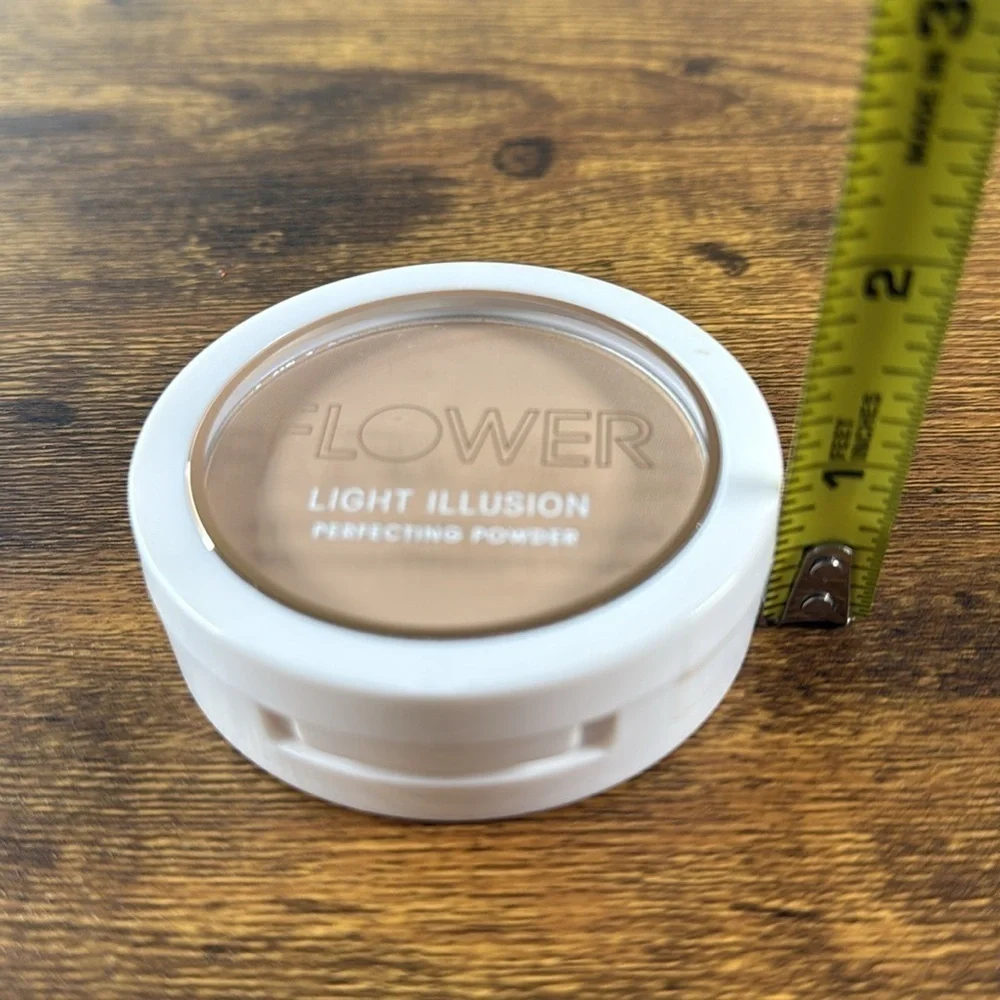 Flower of the Desert Tan Setting Powder - New